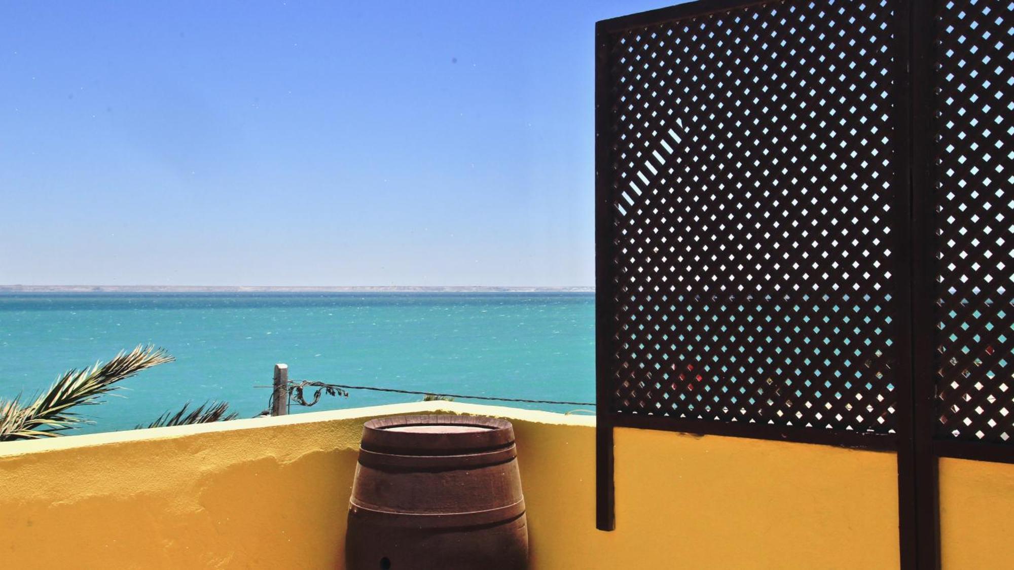 La Maison Jaune Dakhla Maison D'Hotes Exterior photo